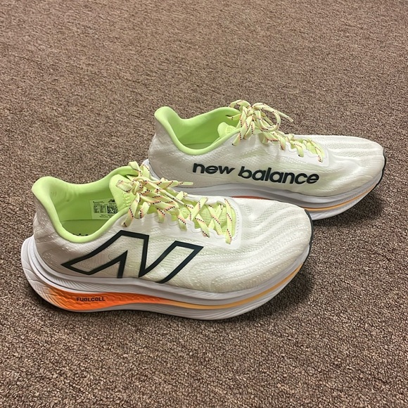 New Balance SuperComp Trainer v2 - Picture 1 of 4